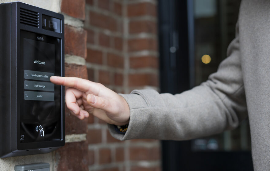 Video door entry station